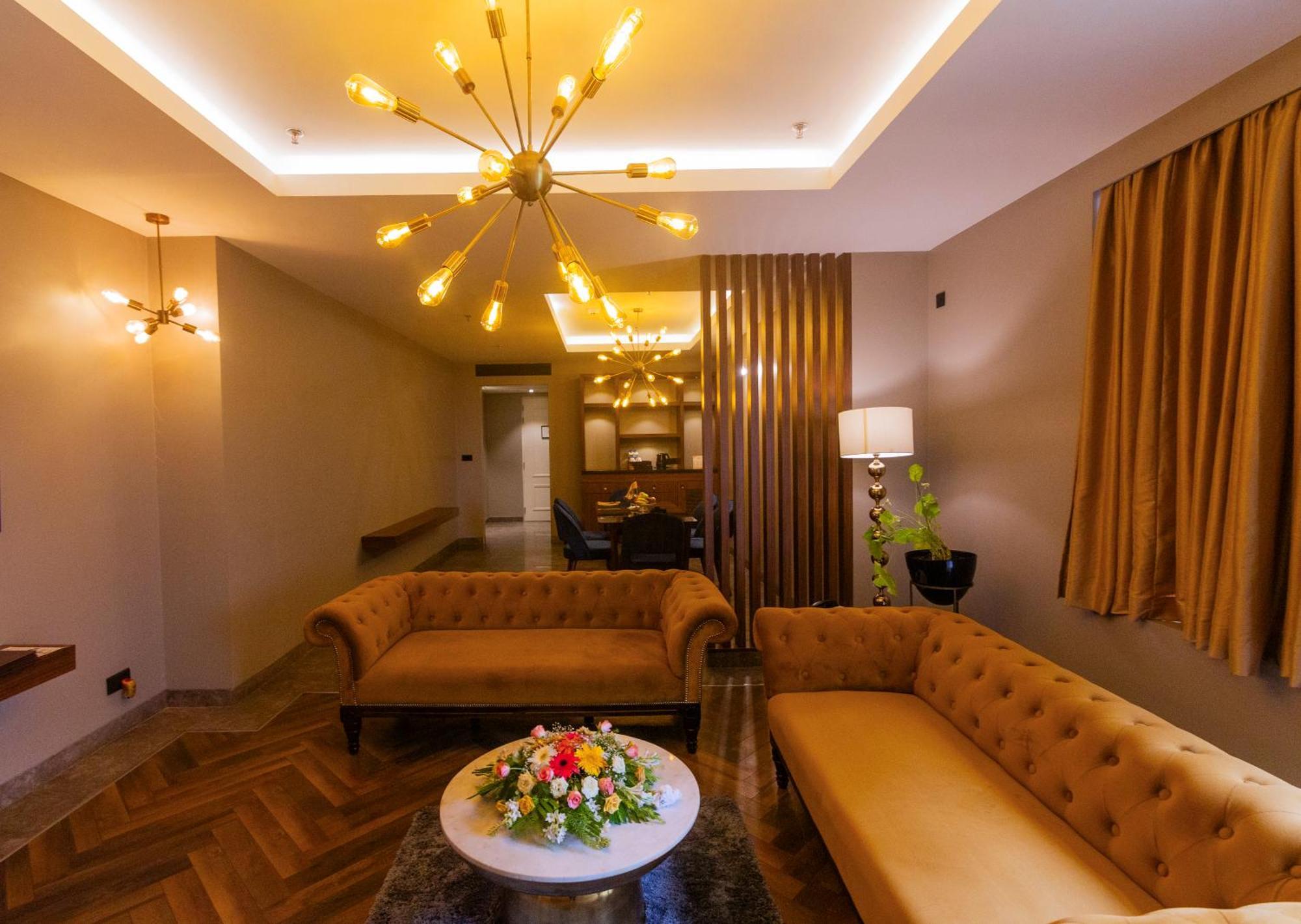 Hotel Polo Towers Agartala Extérieur photo